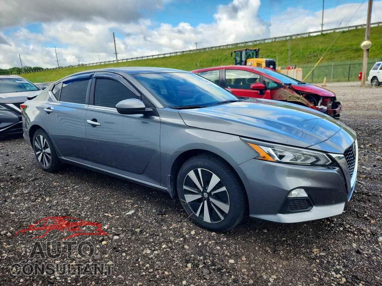 NISSAN ALTIMA 2022 - 1N4BL4DW2NN330700