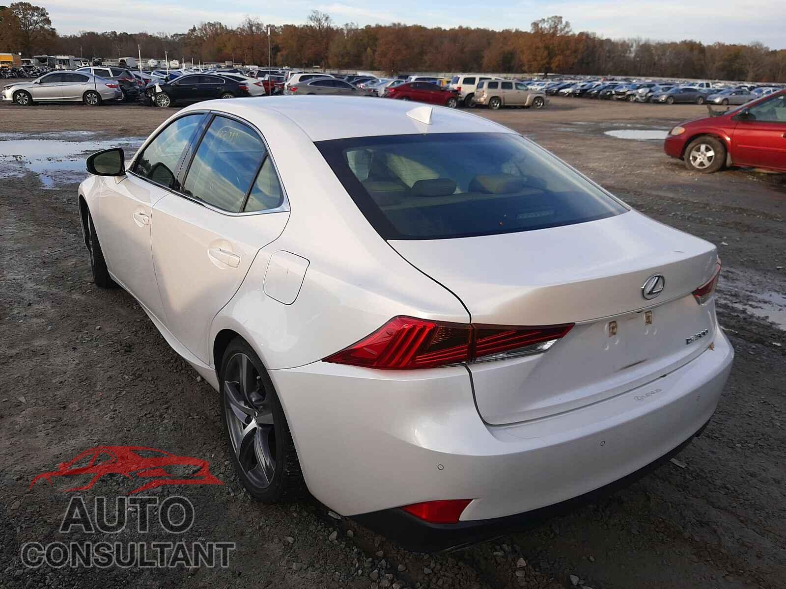 LEXUS IS 2018 - JTHBA1D29J5070056
