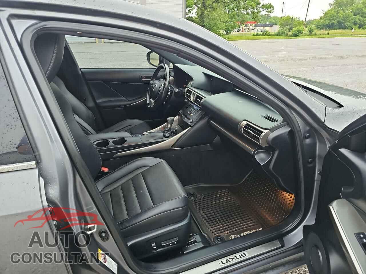 LEXUS IS 2016 - JTHBA1D28G5017311