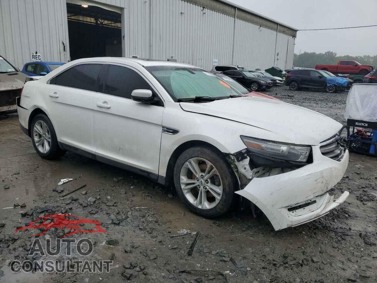 FORD TAURUS 2013 - 1FAHP2E85DG205809