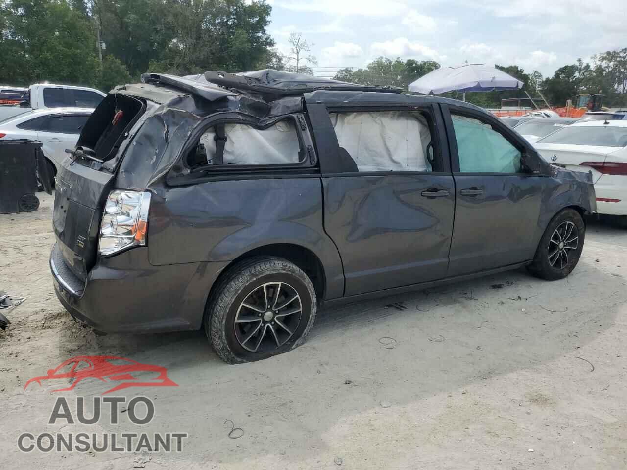DODGE CARAVAN 2018 - 2C4RDGEG9JR222165