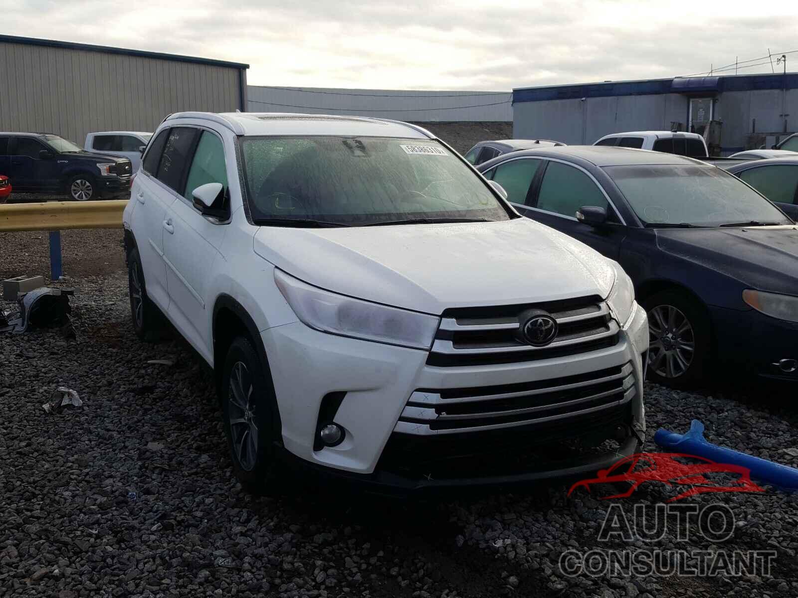 TOYOTA HIGHLANDER 2019 - 5TDJZRFH0KS997867