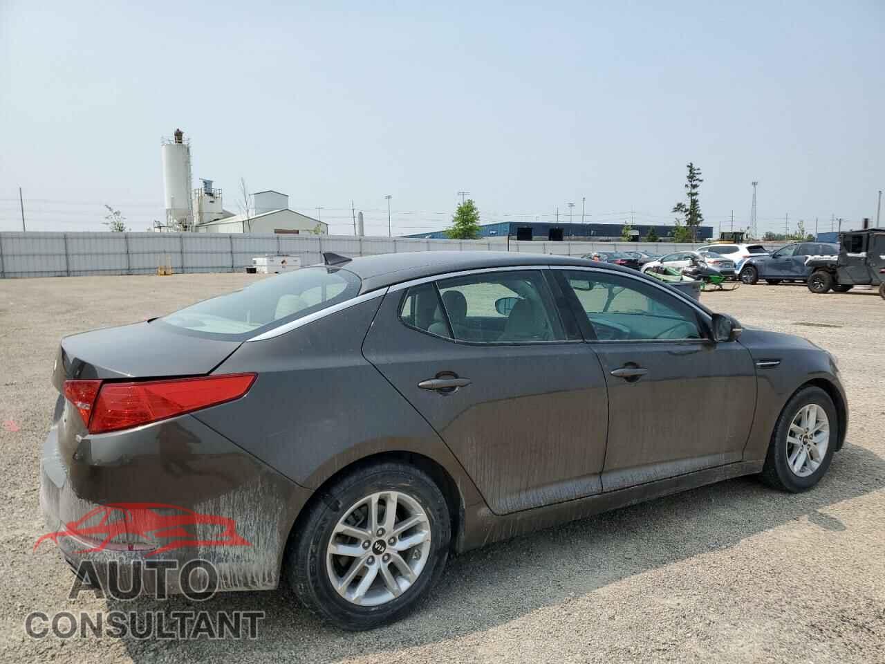 KIA OPTIMA 2011 - KNAGM4A75B5064477
