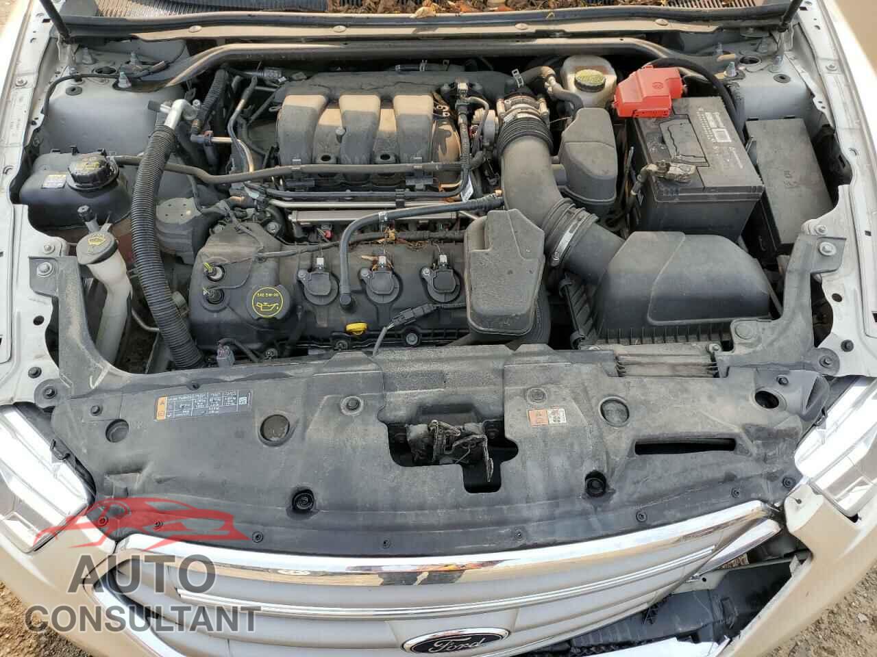 FORD TAURUS 2018 - 1FAHP2D86JG138604