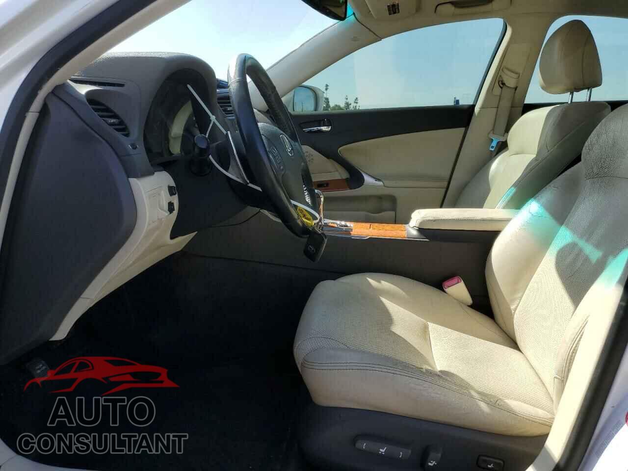 LEXUS IS 2009 - JTHBK262492091099