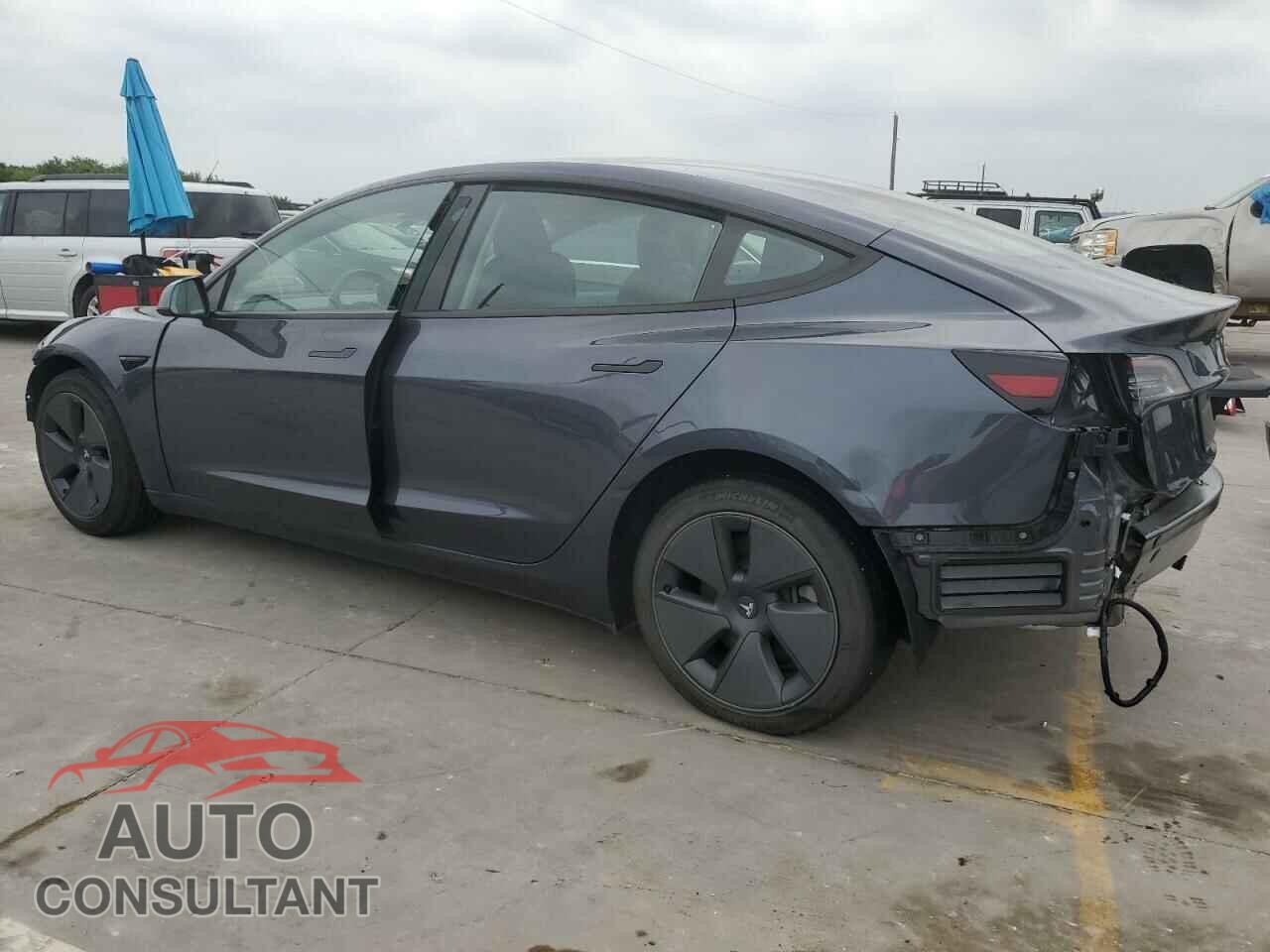 TESLA MODEL 3 2023 - 5YJ3E1EA1PF493592