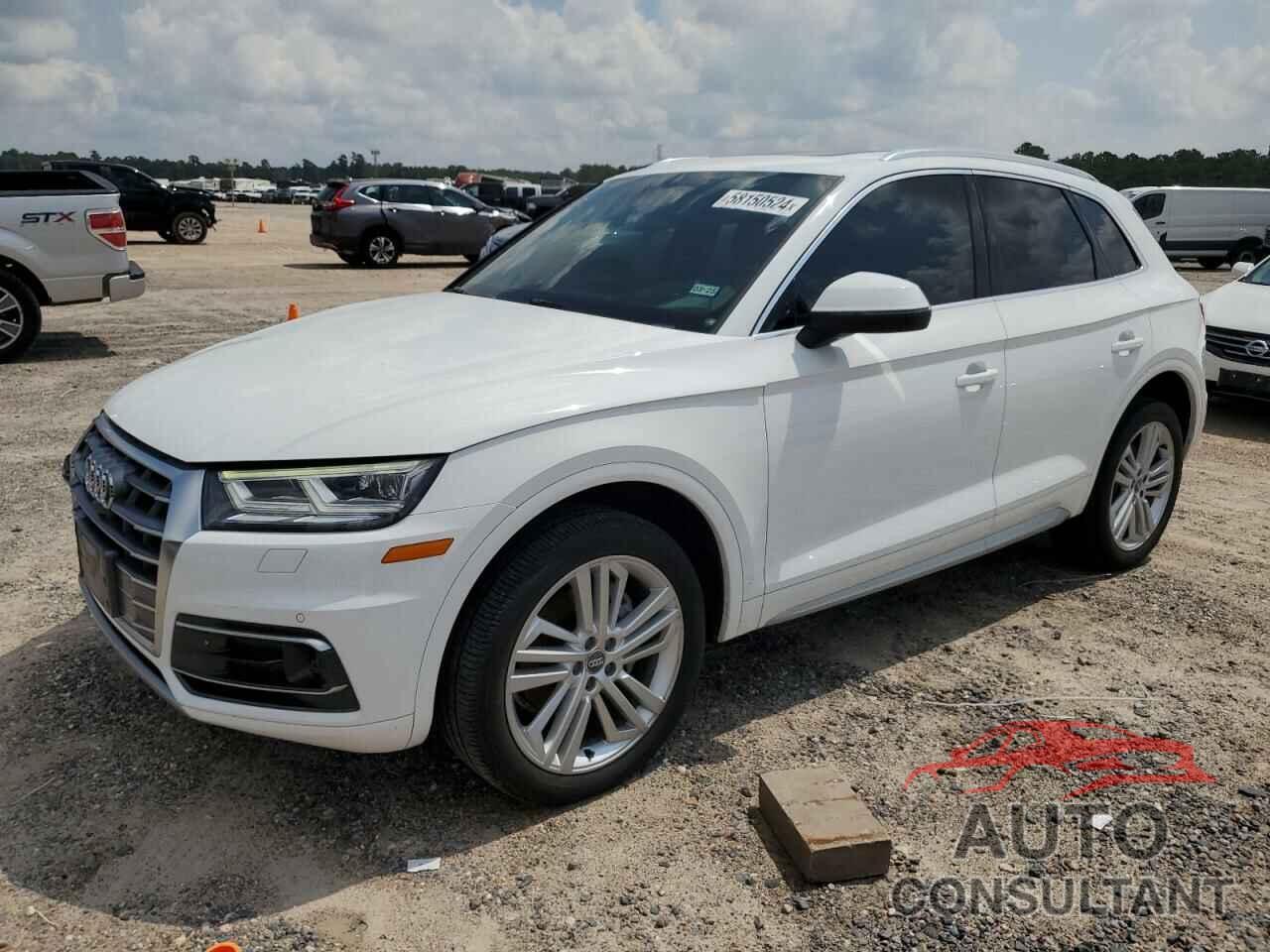 AUDI Q5 2018 - WA1CNAFY9J2053880