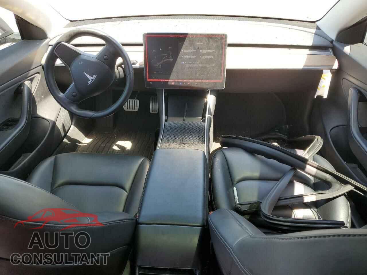 TESLA MODEL 3 2019 - 5YJ3E1EB2KF419938