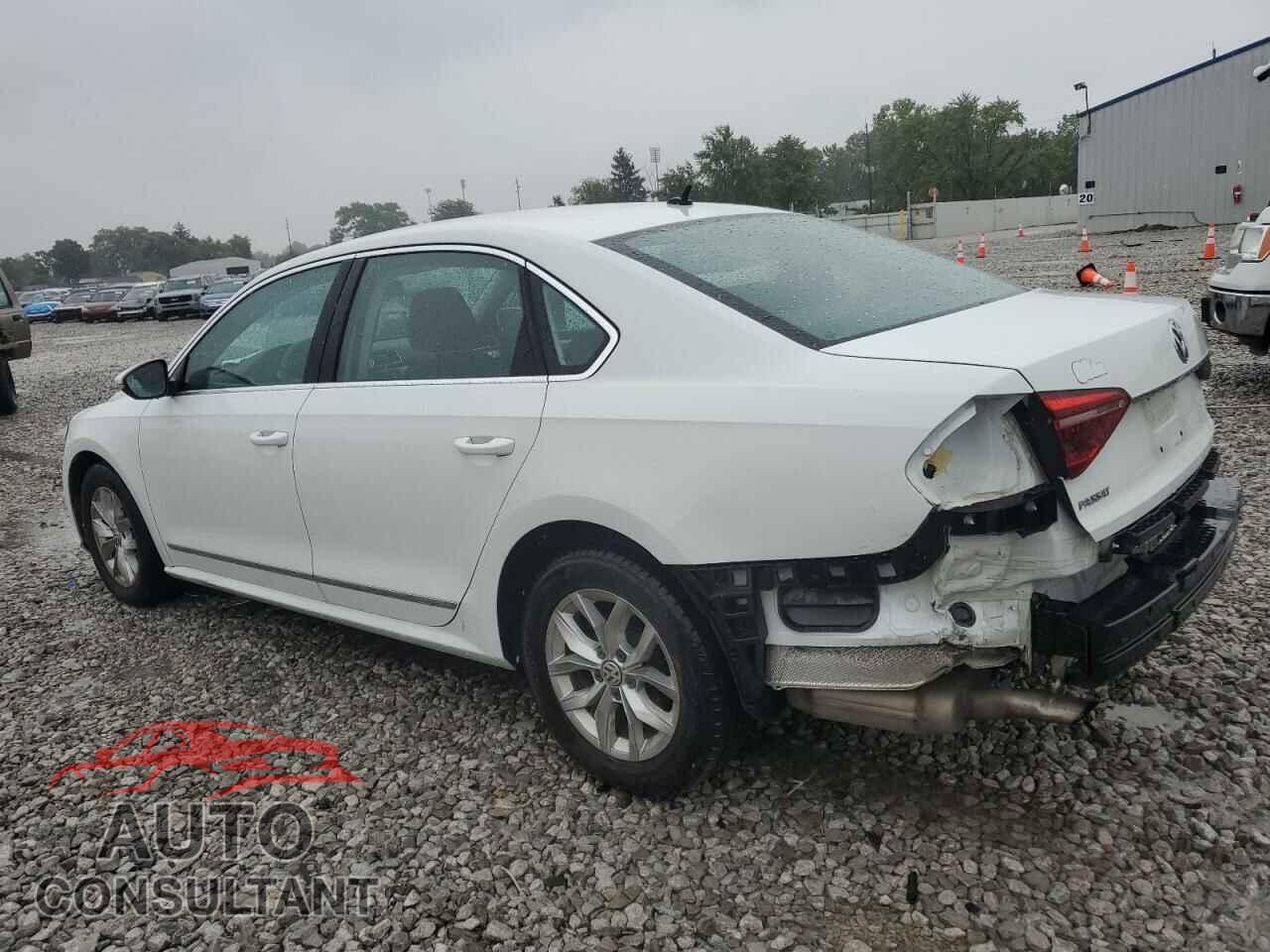 VOLKSWAGEN PASSAT 2017 - 1VWAT7A3XHC013813