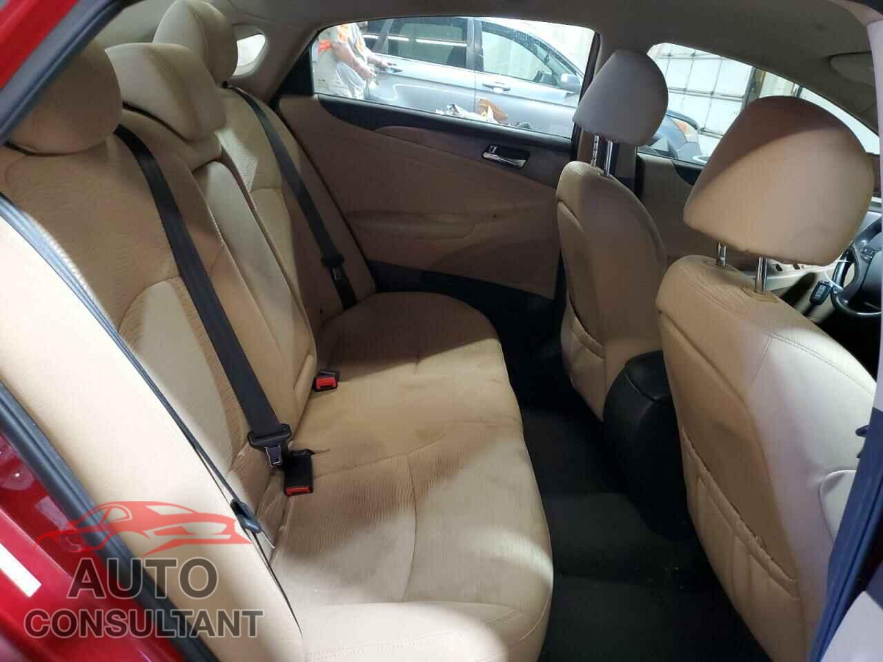 HYUNDAI SONATA 2015 - KMHEC4A43FA138877