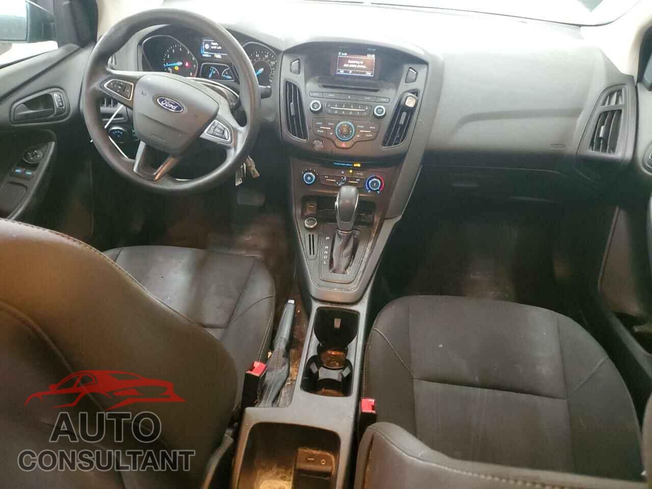 FORD FOCUS 2017 - 1FADP3E29HL348520