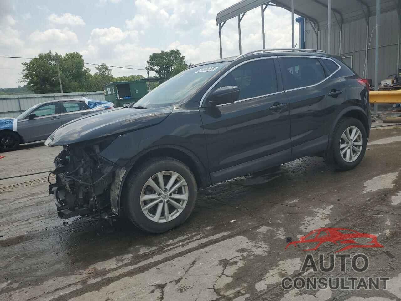 NISSAN ROGUE 2017 - JN1BJ1CP2HW016944