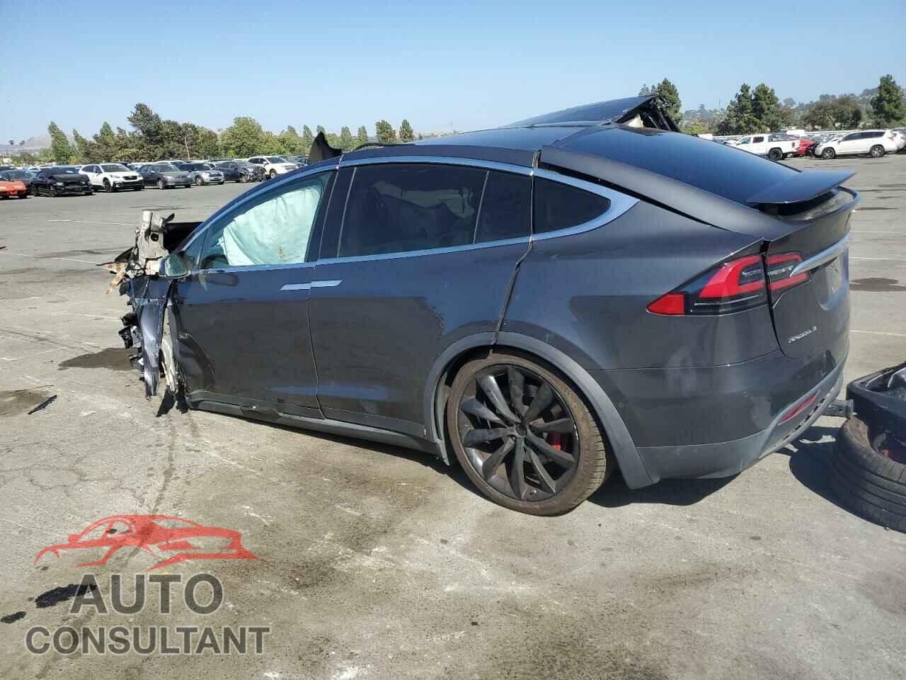 TESLA MODEL X 2016 - 5YJXCAE44GF002658