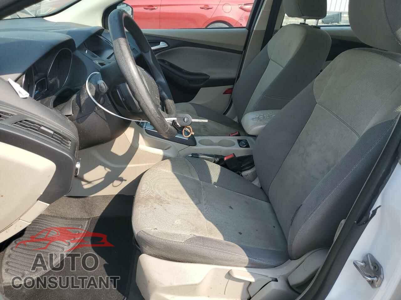 FORD FOCUS 2014 - 1FADP3F28EL351712