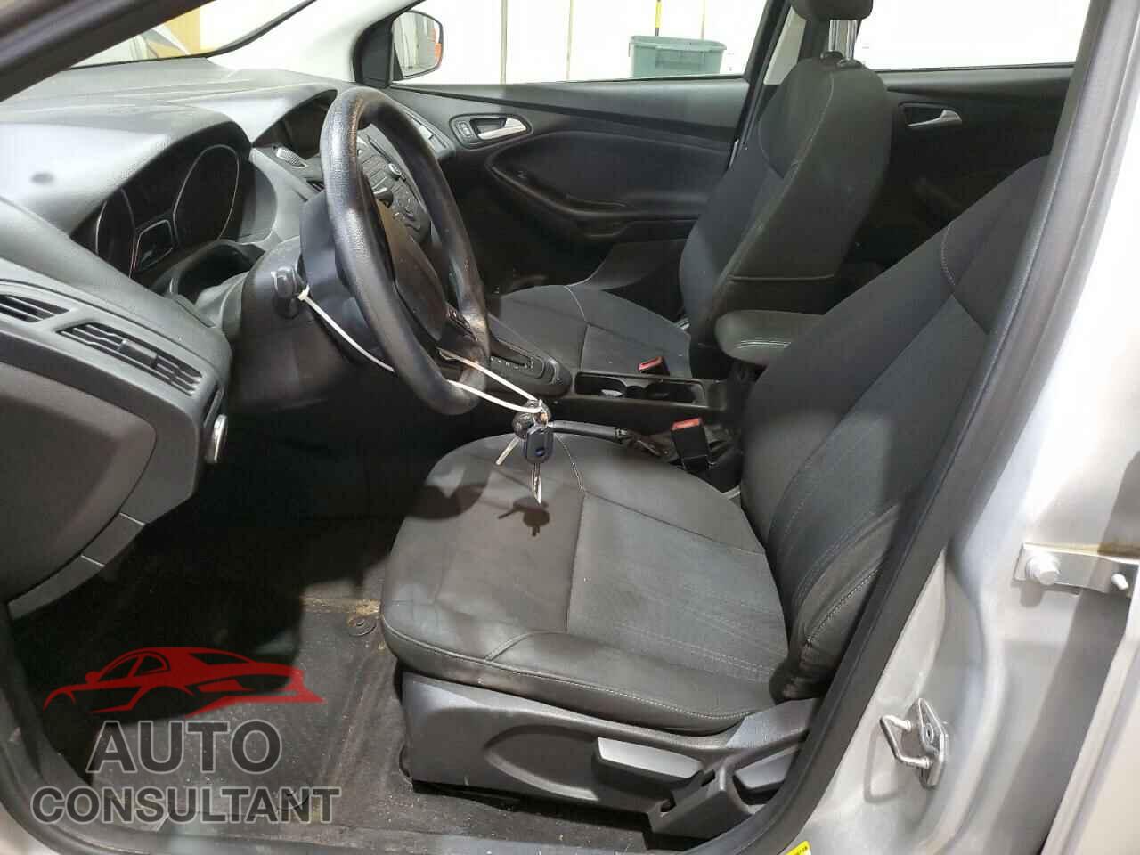 FORD FOCUS 2015 - 1FADP3F23FL282798