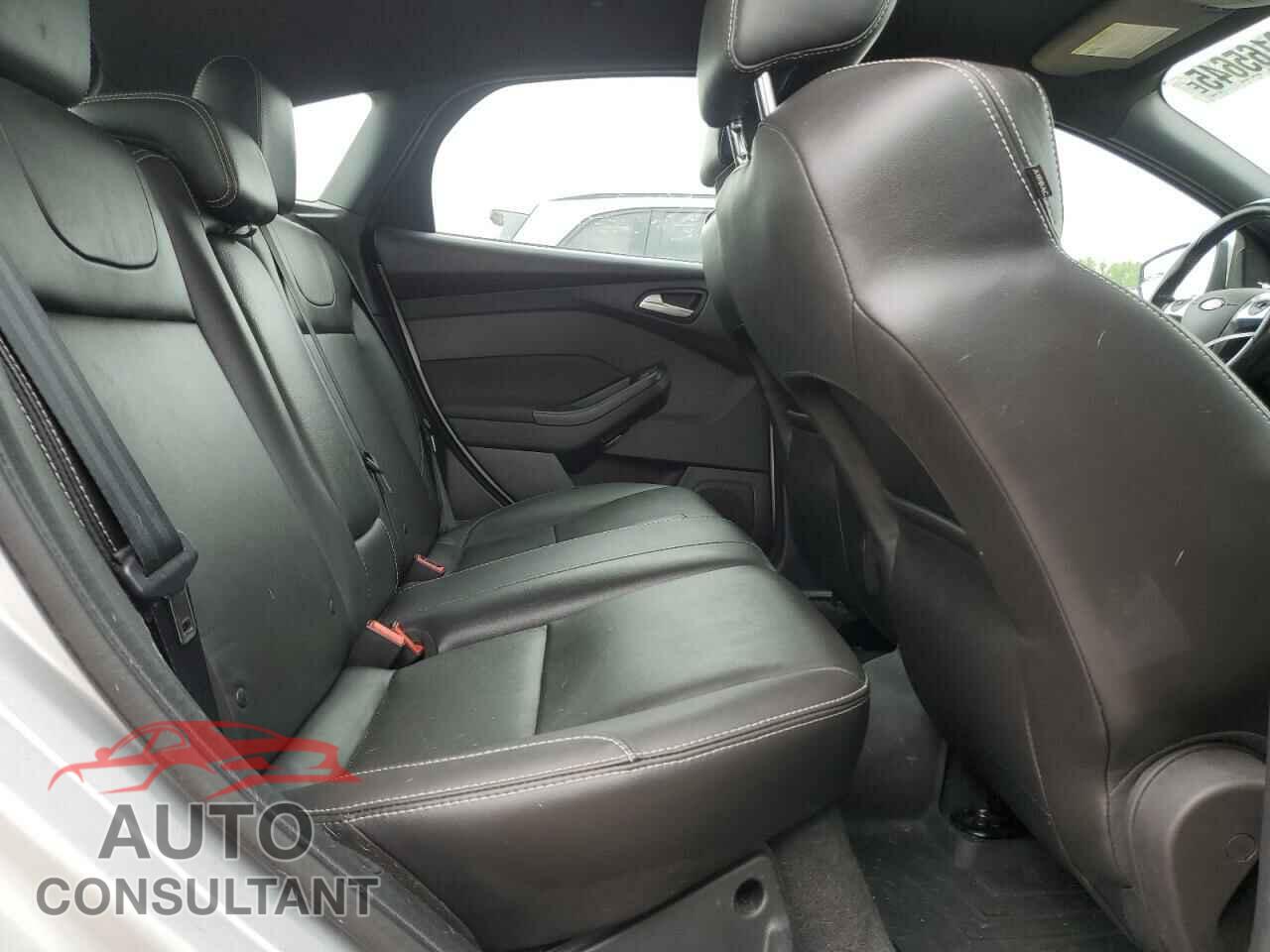 FORD FOCUS 2014 - 1FADP3L92EL163950