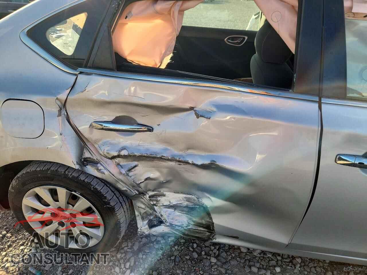 NISSAN SENTRA 2017 - 3N1AB7AP1HL695125