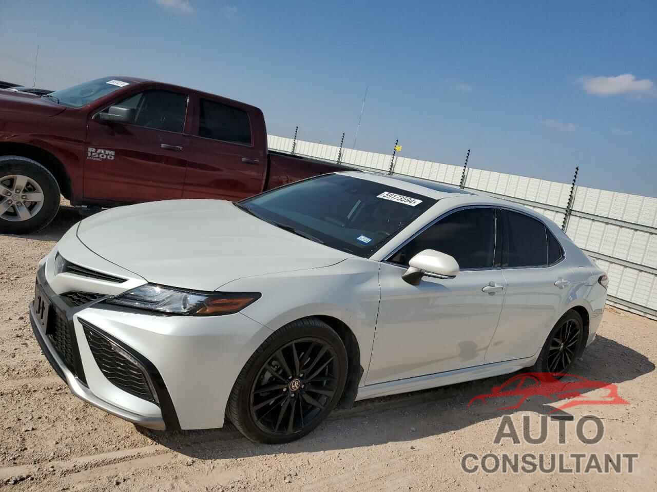 TOYOTA CAMRY 2022 - 4T1K31AK2NU040324