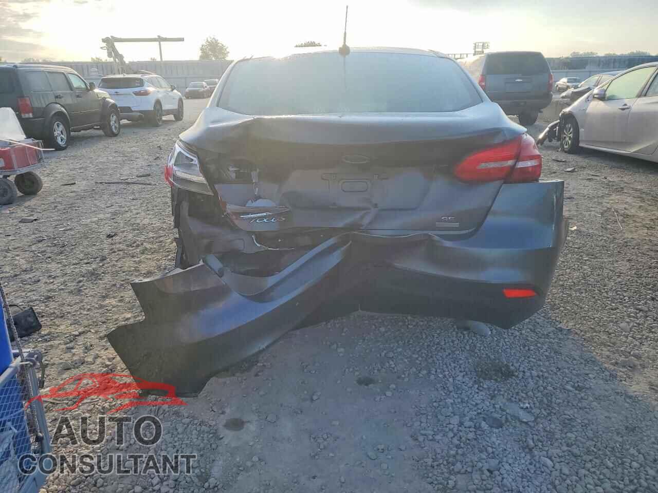 FORD FOCUS 2017 - 1FADP3FE7HL290237