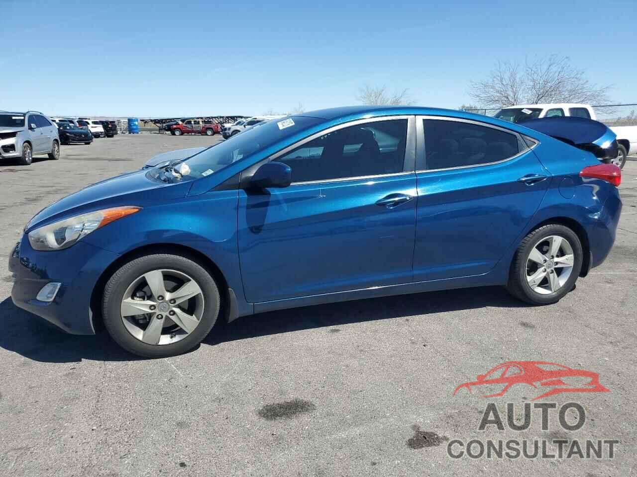 HYUNDAI ELANTRA 2013 - KMHDH4AE2DU952486