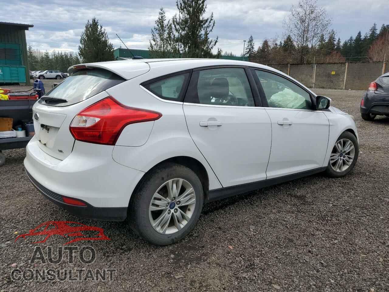 FORD FOCUS 2012 - 1FAHP3M26CL135407