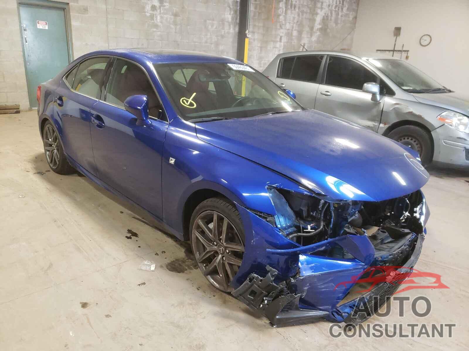 LEXUS IS 2019 - JTHC81D23K5036096