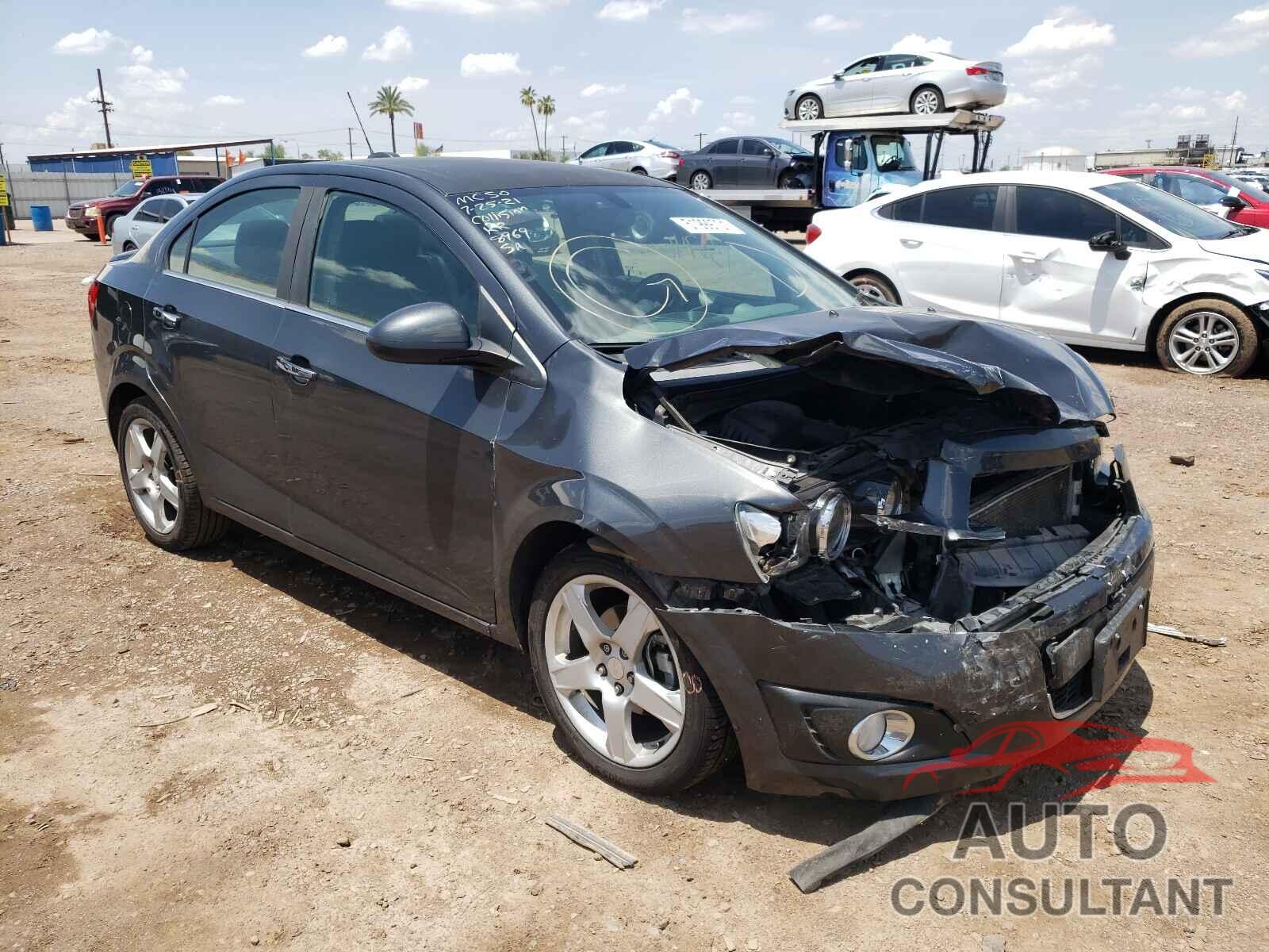 CHEVROLET SONIC 2016 - 1G1JE5SB2G4148969