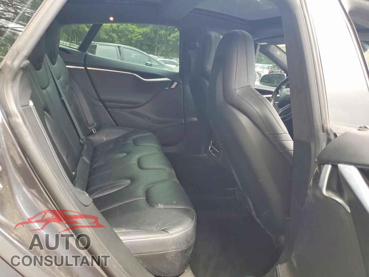 TESLA MODEL S 2016 - 5YJSA1E28GF142548