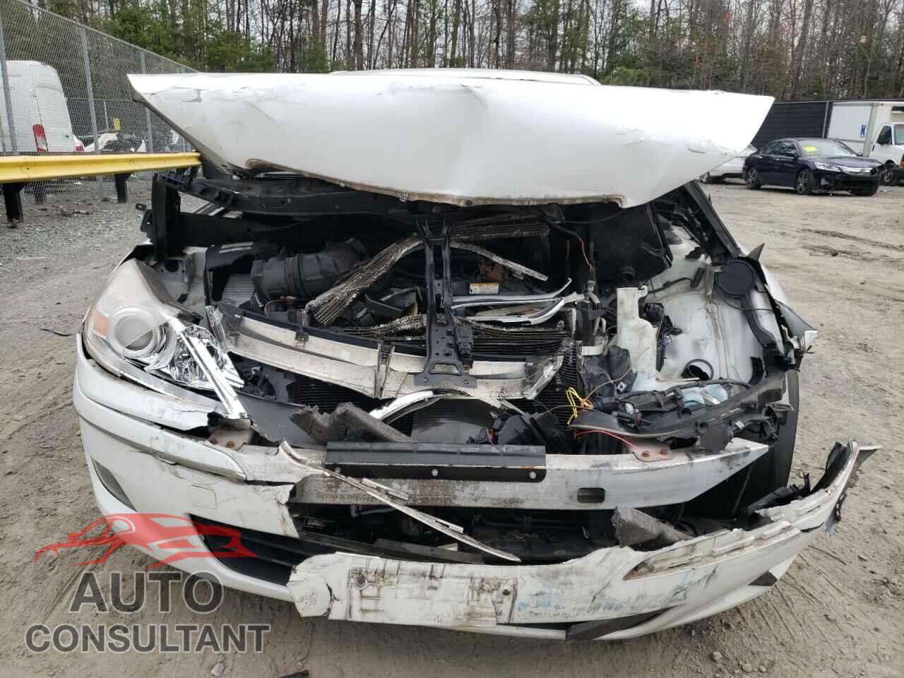 HYUNDAI GENESIS 2011 - KMHGC4DE3BU143308