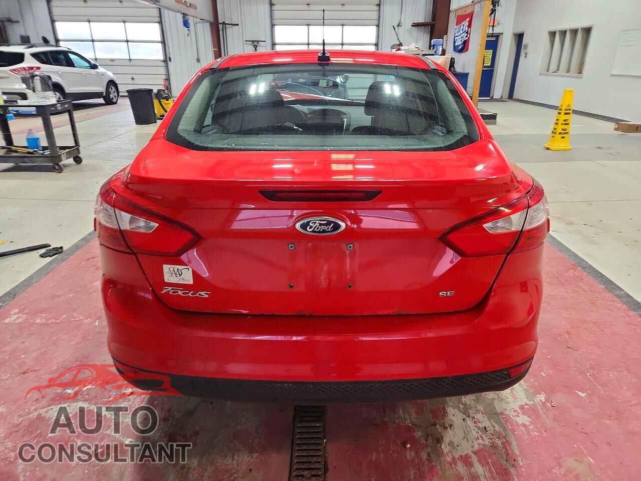 FORD FOCUS 2014 - 1FADP3F23EL295579
