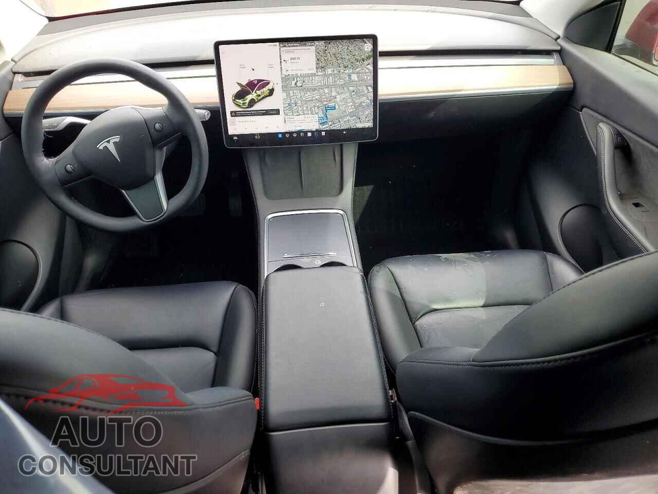 TESLA MODEL Y 2021 - 5YJYGAEE3MF297300