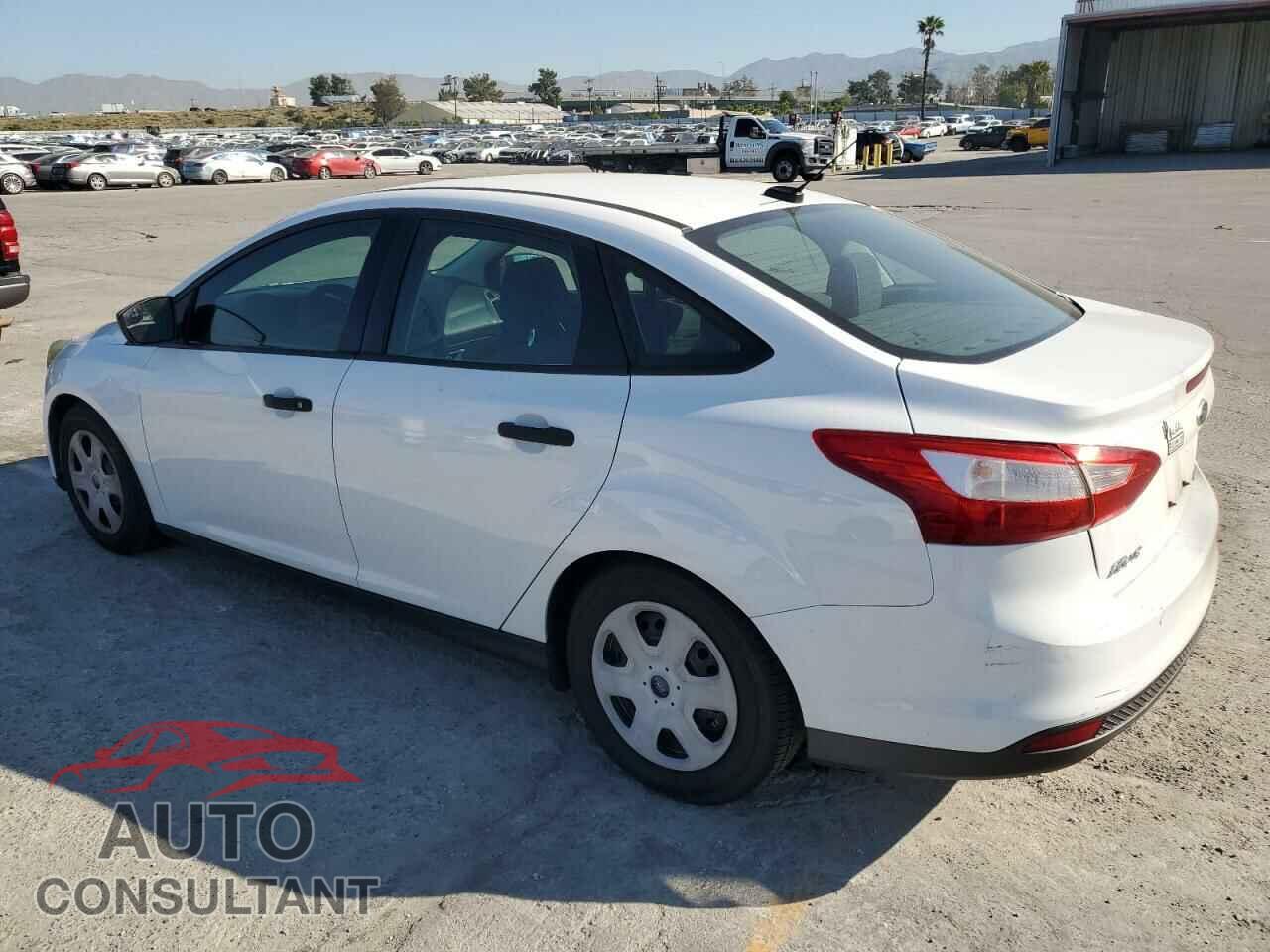 FORD FOCUS 2014 - 1FADP3E29EL225831