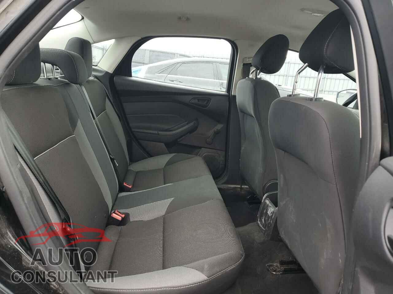 FORD FOCUS 2014 - 1FADP3E24EL365446