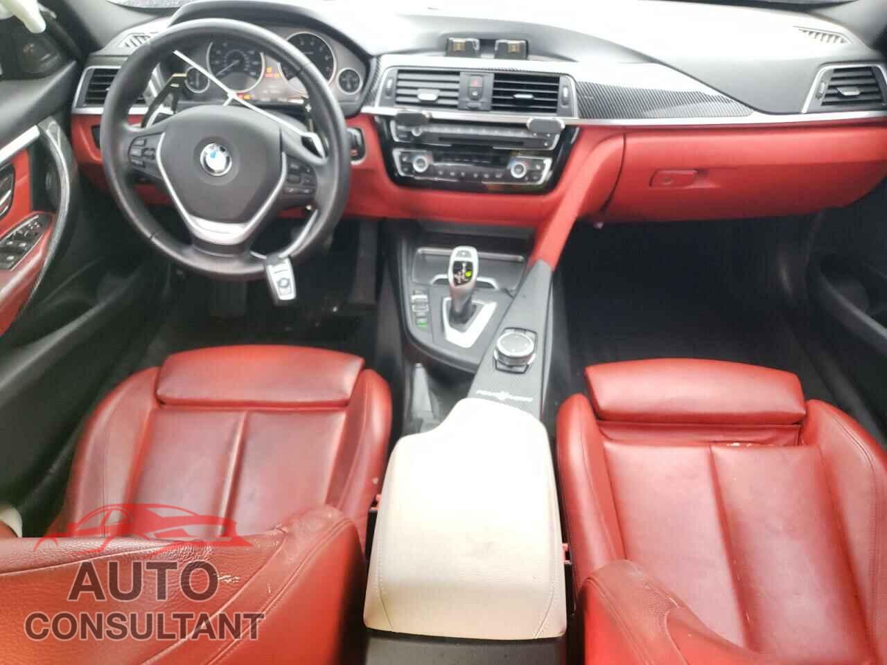 BMW 3 SERIES 2016 - WBA8B3G55GNU34912