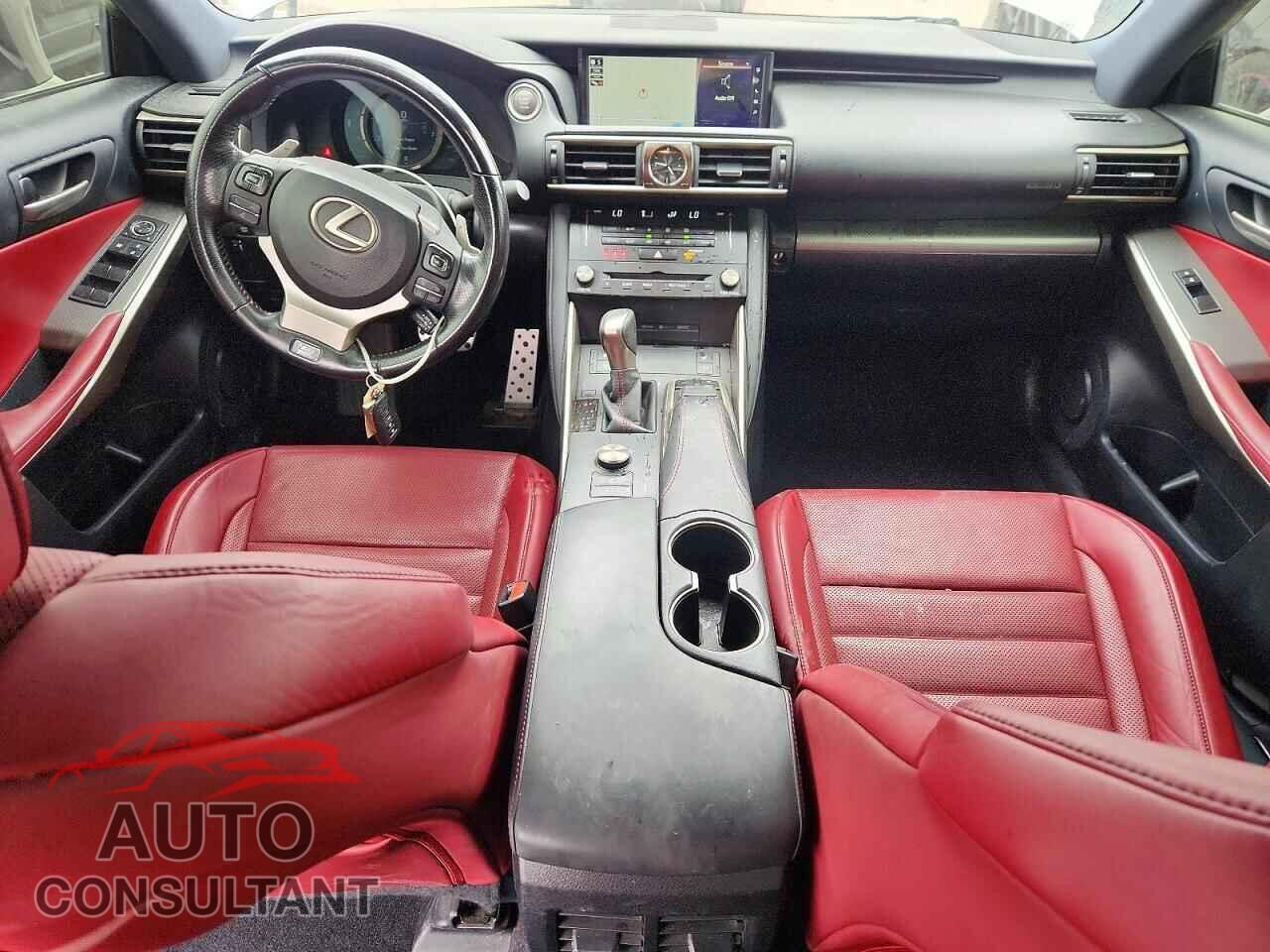 LEXUS IS 2017 - JTHBA1D27H5047773