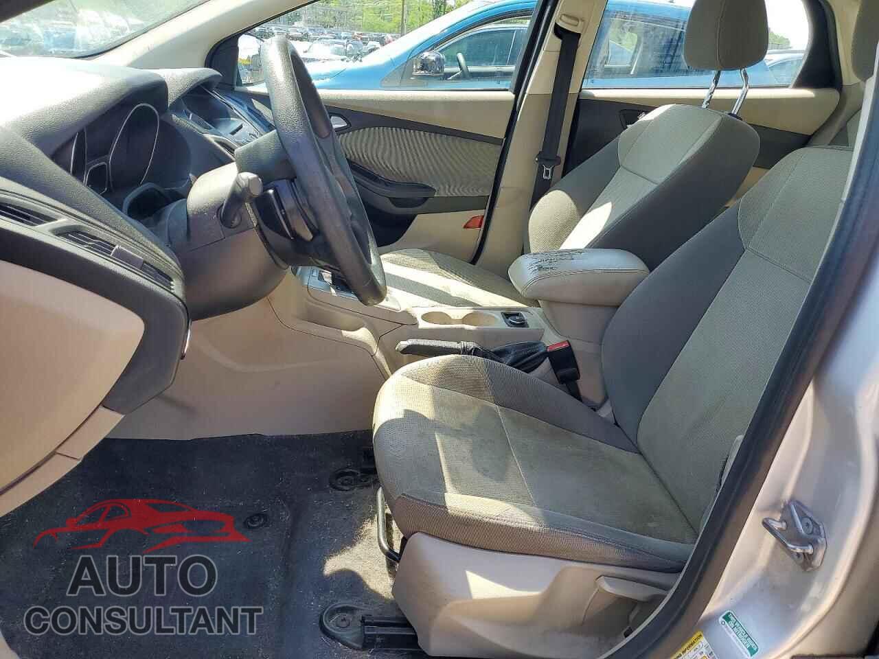 FORD FOCUS 2012 - 1FAHP3F26CL104669