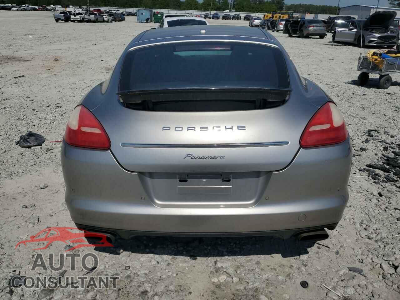 PORSCHE PANAMERA 2011 - WP0AA2A76BL011174