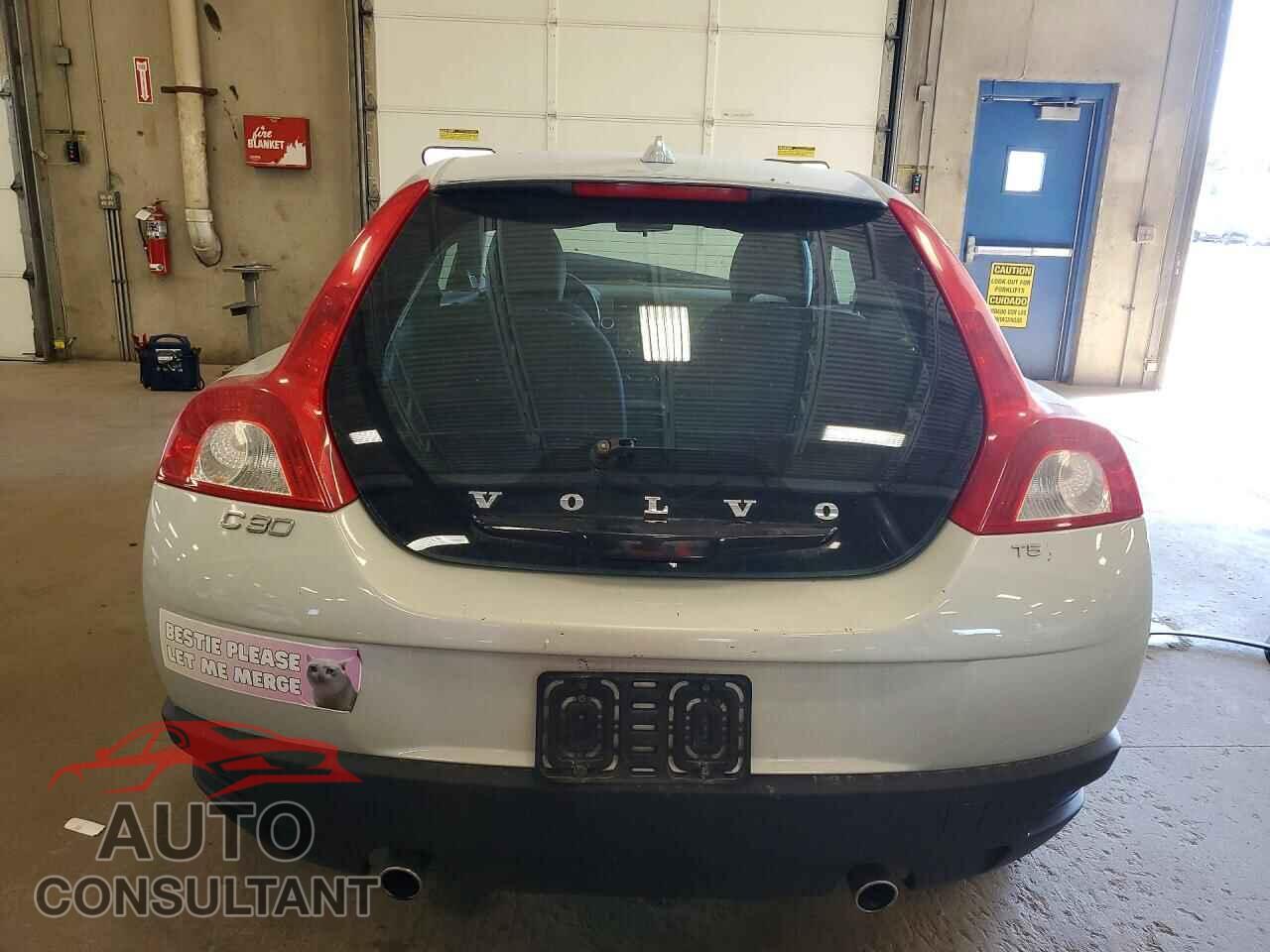 VOLVO C30 2009 - YV1MK672392137516