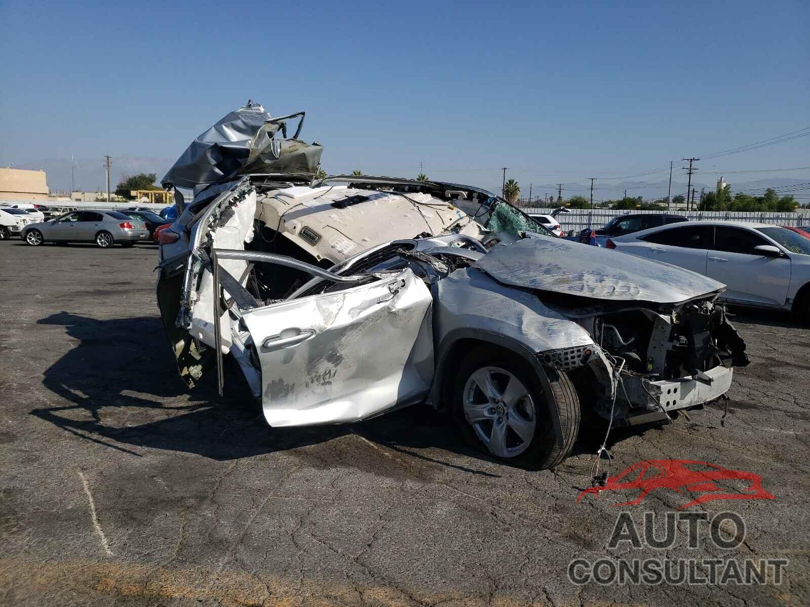 TOYOTA HIGHLANDER 2021 - 5TDCZRAH2MS517007