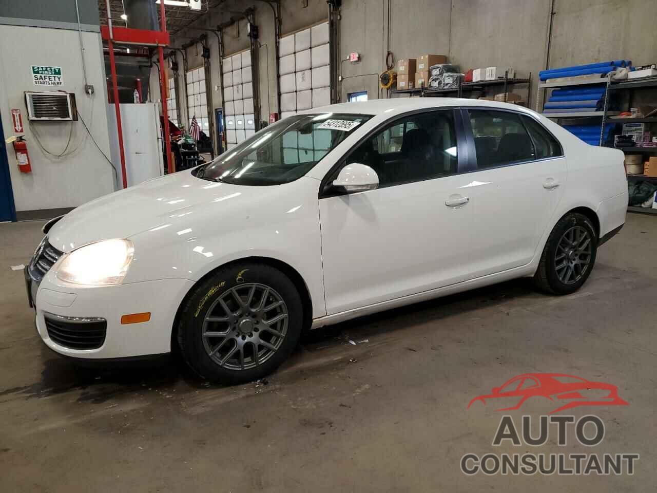 VOLKSWAGEN JETTA 2010 - 3VWJZ7AJ5AM004163