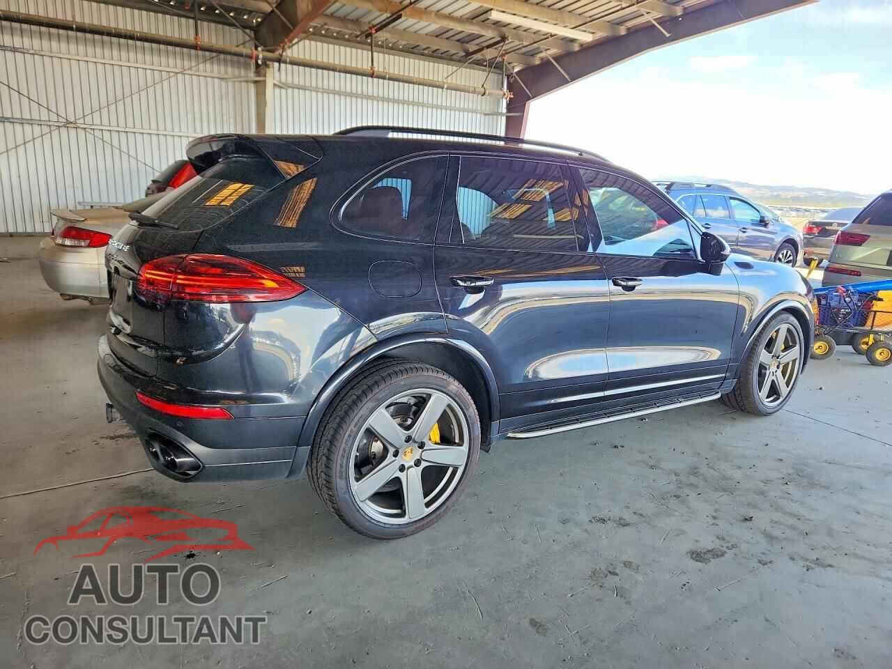 PORSCHE CAYENNE 2017 - WP1AC2A26HLA97026