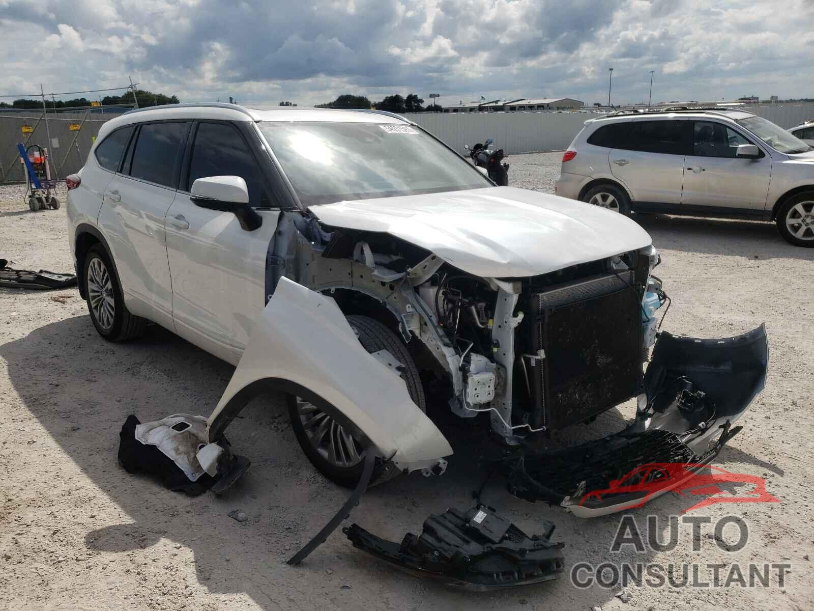 TOYOTA HIGHLANDER 2021 - 5TDFZRBH1MS087689
