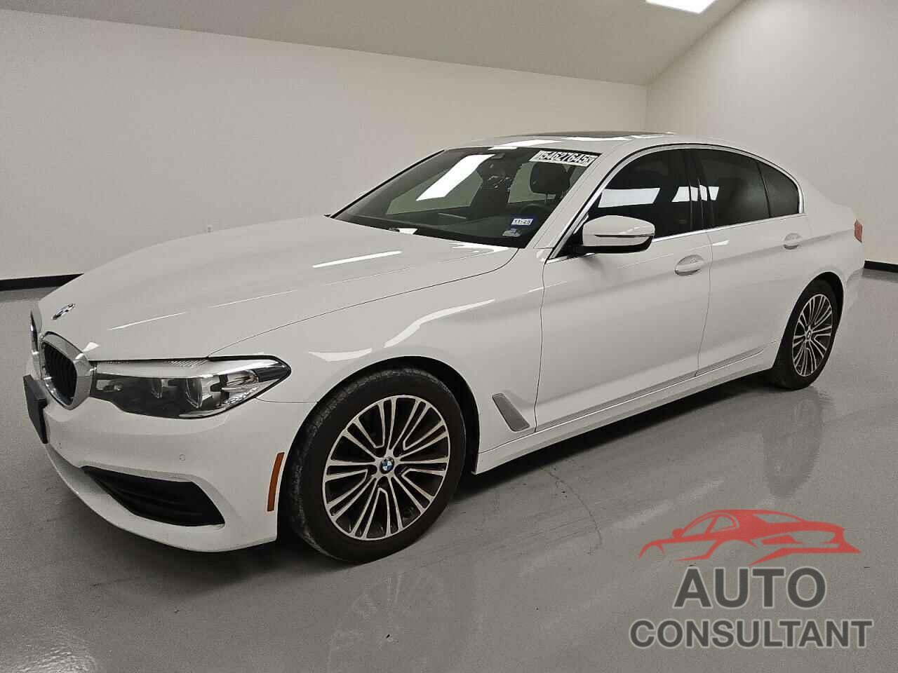 BMW 5 SERIES 2019 - WBAJA5C57KWW14580