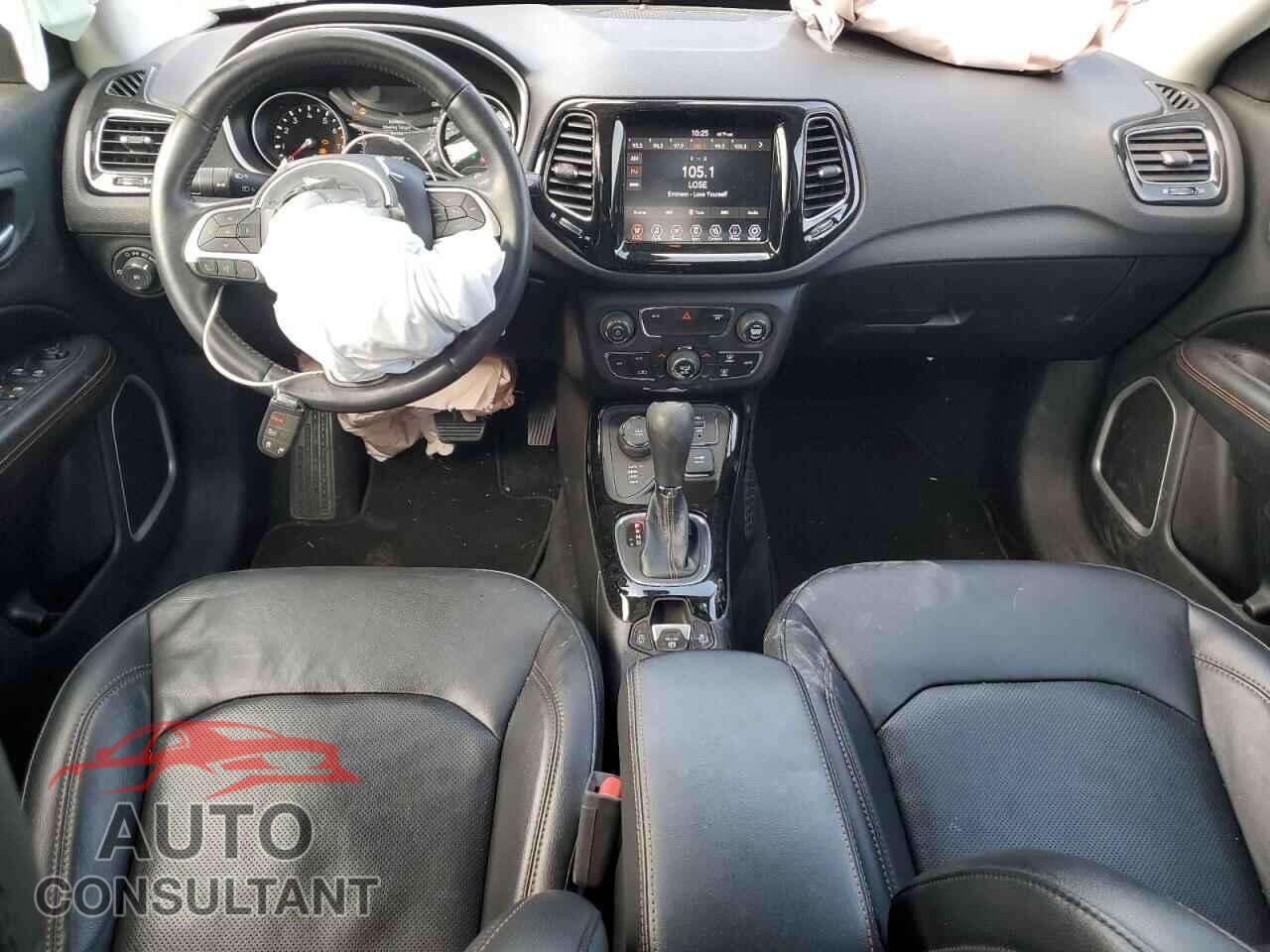 JEEP COMPASS 2020 - 3C4NJDCB1LT101160