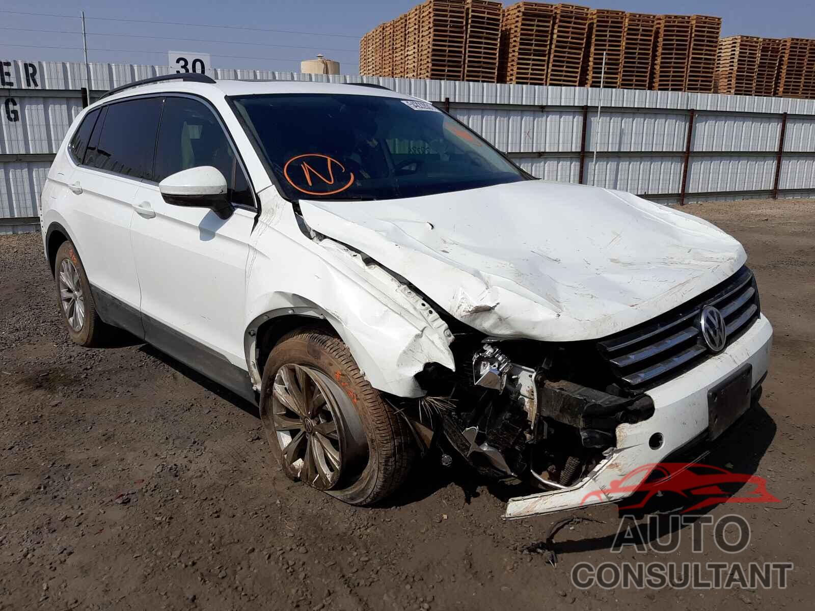 VOLKSWAGEN TIGUAN 2018 - 3VV2B7AXXJM153931