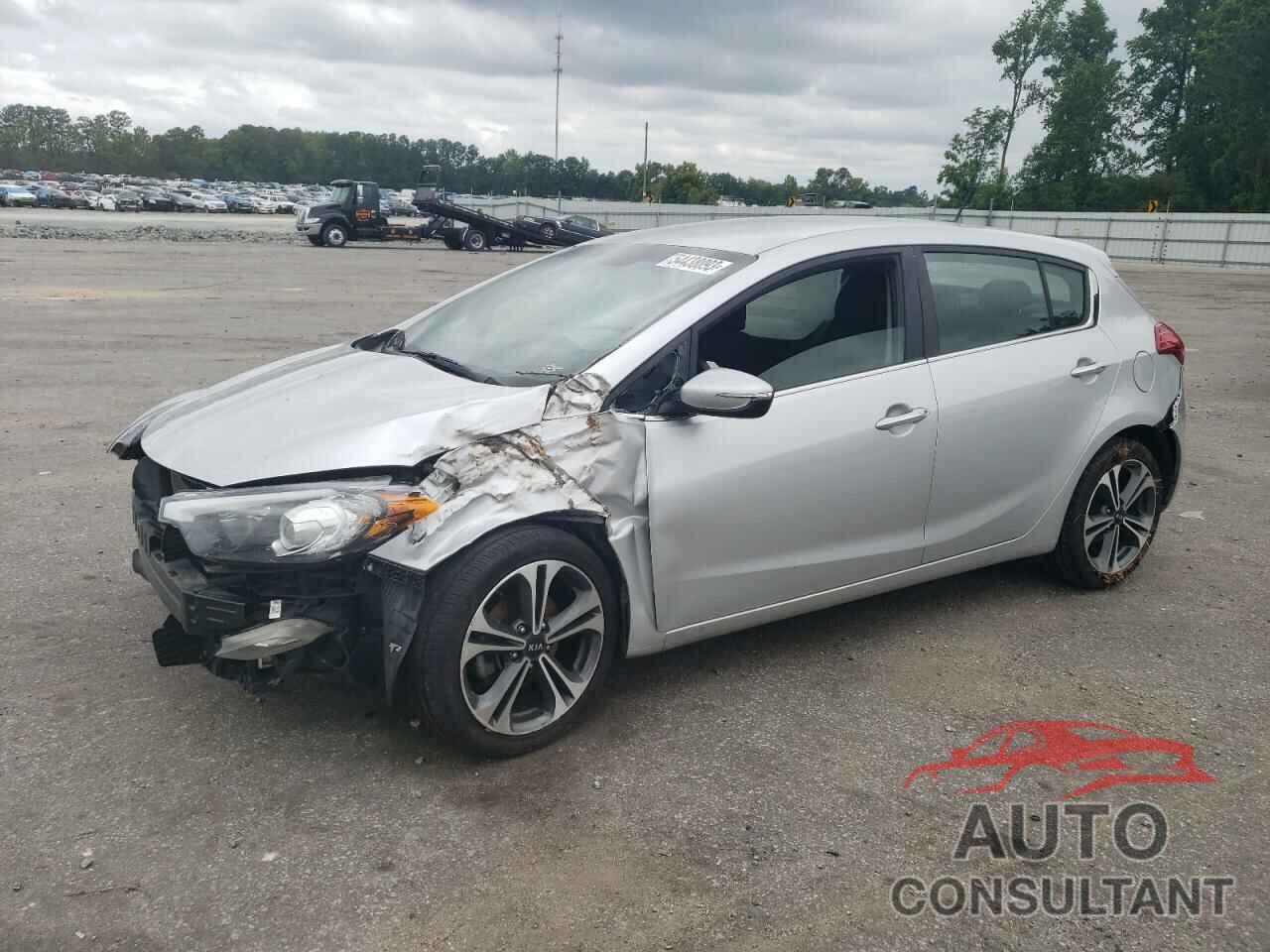 KIA FORTE 2016 - KNAFX5A85G5515979