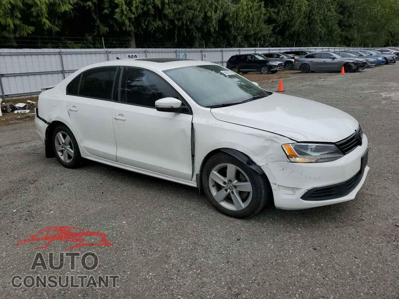 VOLKSWAGEN JETTA 2014 - 3VWLL7AJ7EM355155