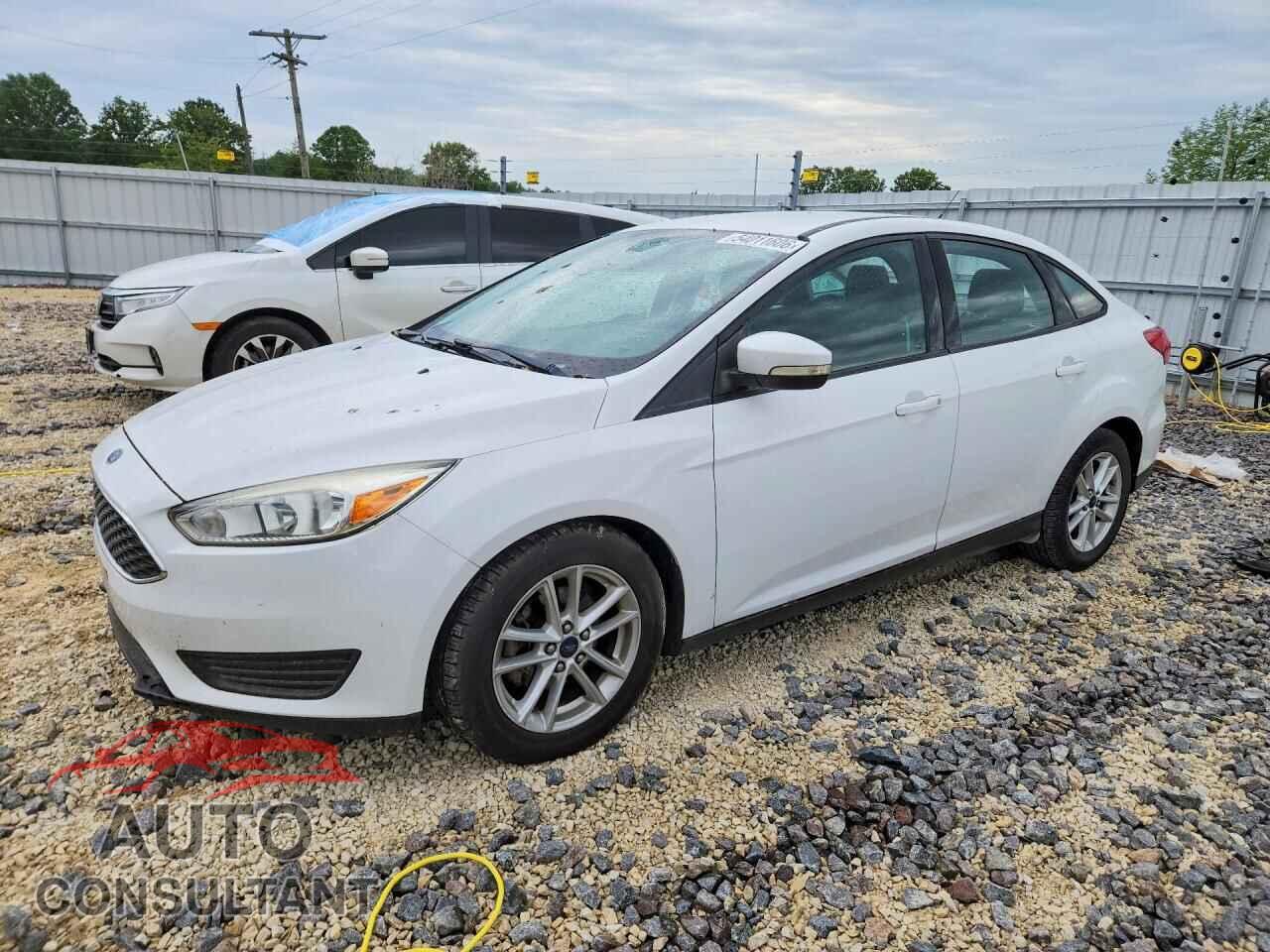 FORD FOCUS 2015 - 1FADP3F23FL243340