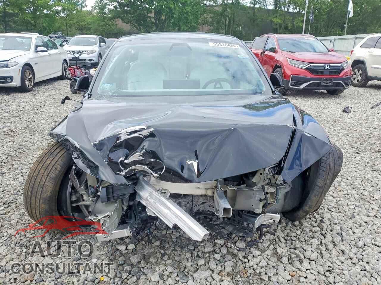 TESLA MODEL 3 2024 - 5YJ3E1EB2RF822019