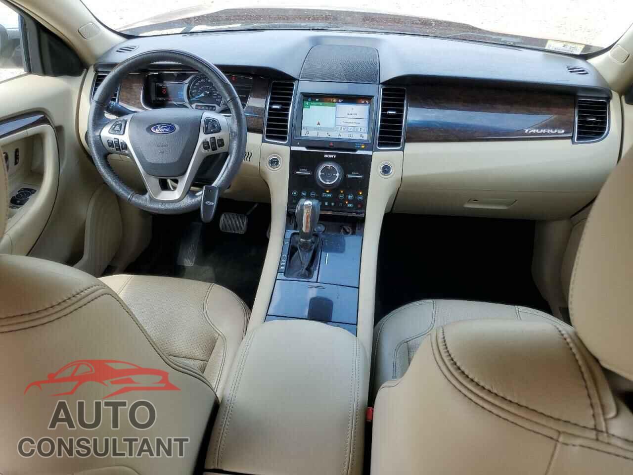 FORD TAURUS 2017 - 1FAHP2F87HG117686